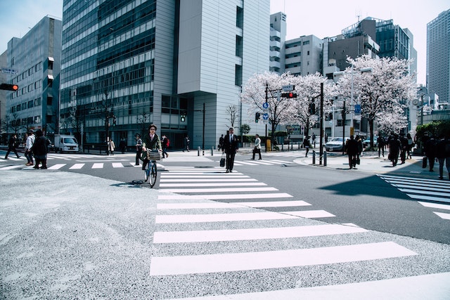中山为何勤工俭学对在日本的留学生的职业生涯至关重要？